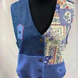 Lucia Cottage Core Floral Vest Womens Size 10  Blue Vintage Buttons